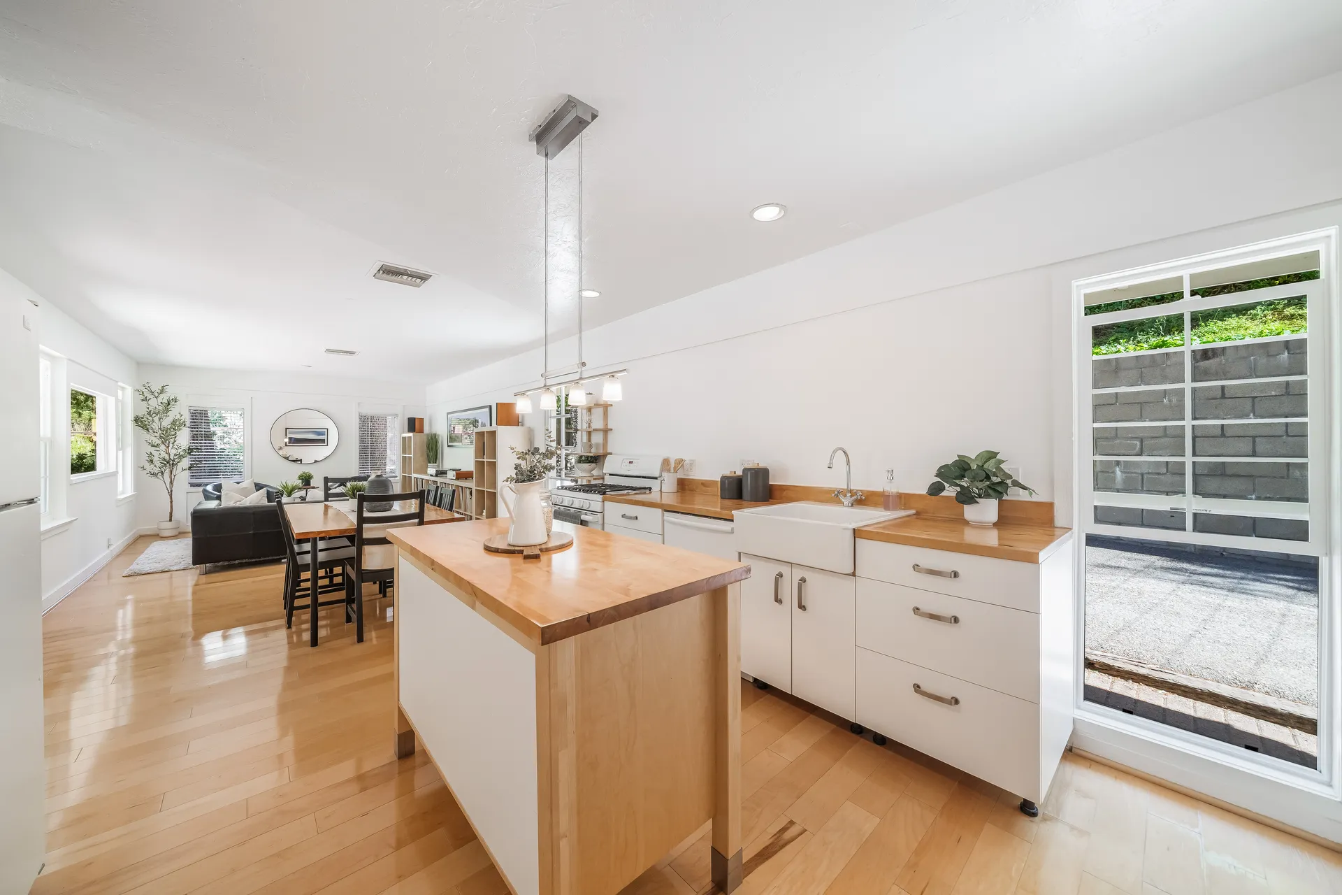 de61a3b2f4b8f751dc0ce2ff88c200b8-sc_1920_1280