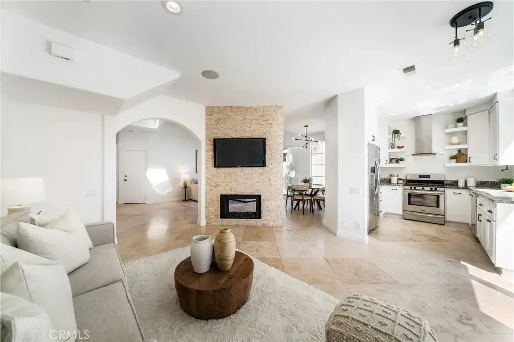 84 Hawaii Drive19